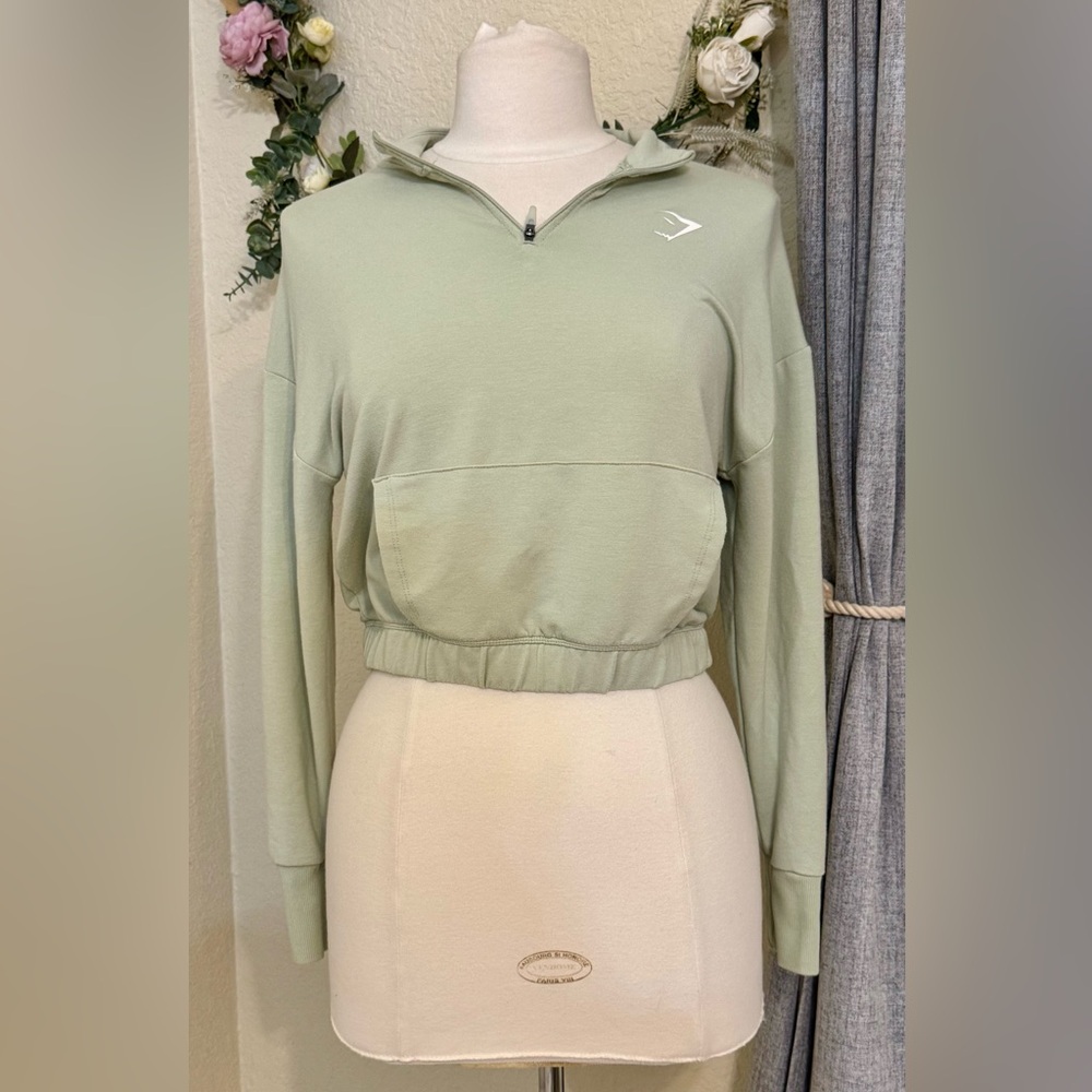 GYMSHARK Cropped Training Pippa Pullover Sweatshirt In Pale Green Size M NEW